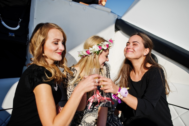 Jak przygotować się na wyjątkowy wieczór panieński nad jeziorem?​